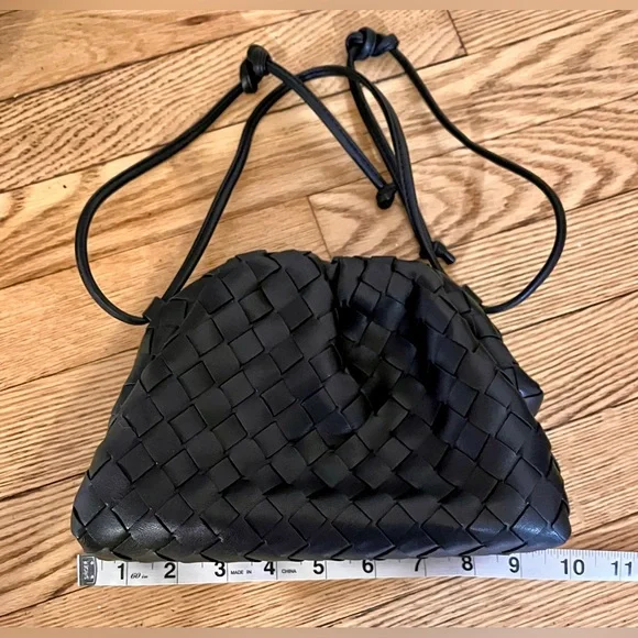 Black Woven Convertible Shoulder Bag / Clutch Non-Leather - Picture 4 of 5